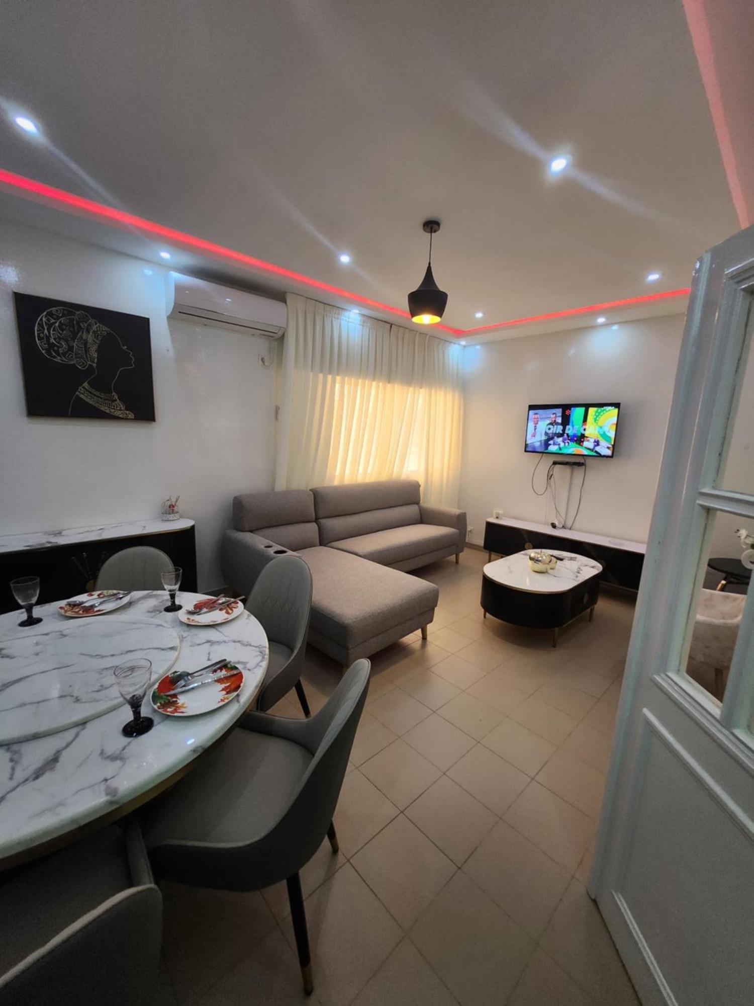 Center 2 Bedrooms